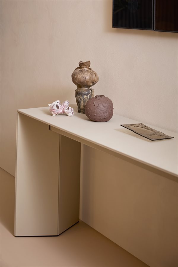 GallottiRadice_Dolm Console_Det_150RGB